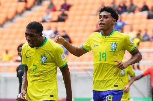 9 أهداف من 78 تسديدة.. إحصائيات مجنونة في فوز البرازيل بكأس العالم تحت 17 عاما